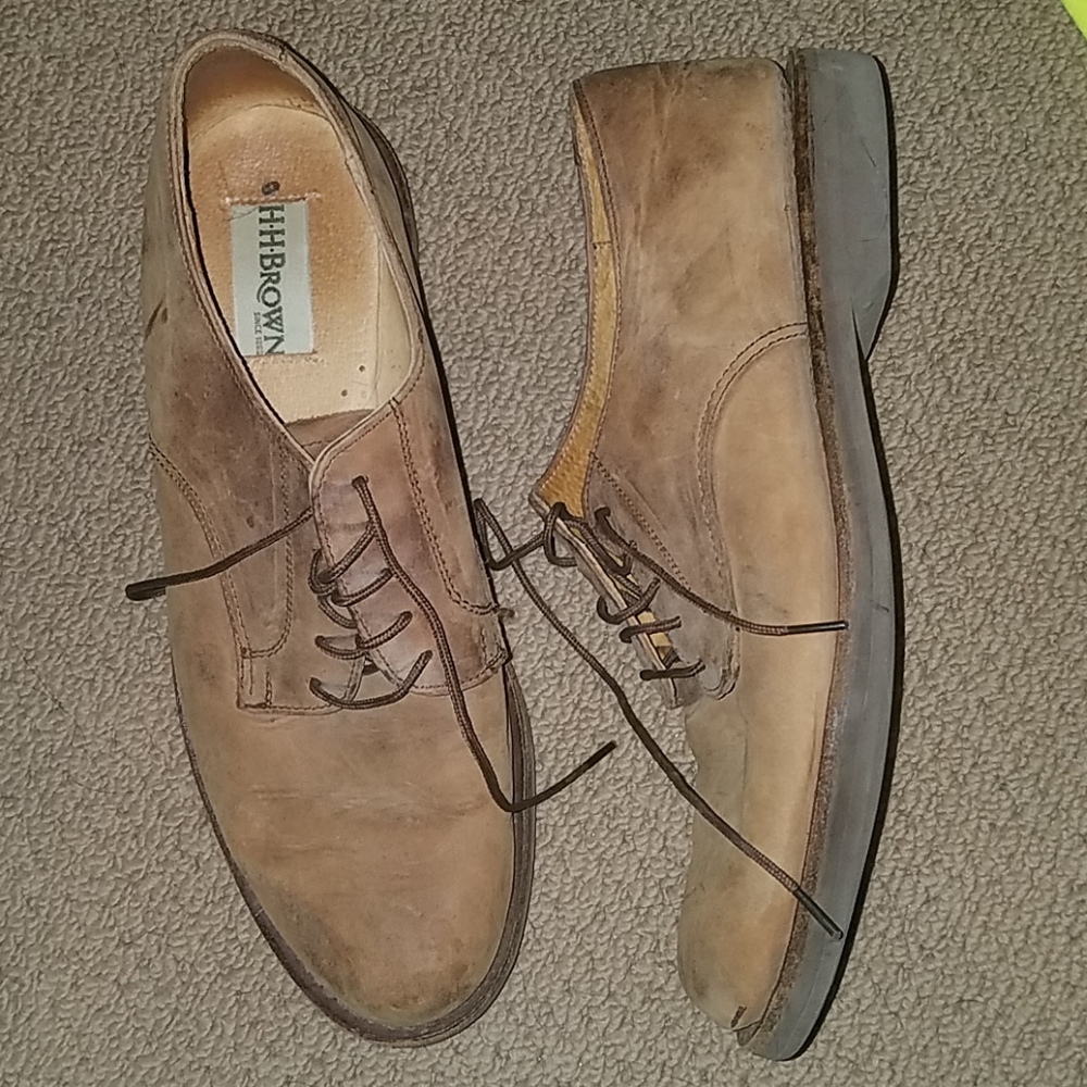 HH Brown leather shoes size 9 M